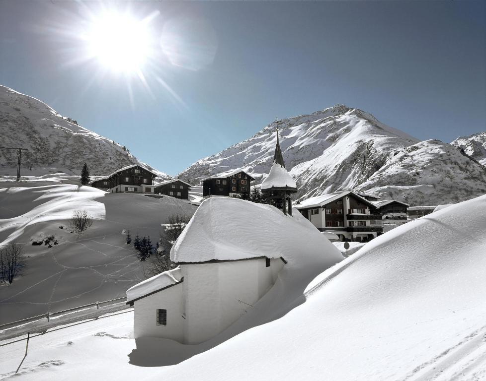Hotel La Cruna Sedrun Dış mekan fotoğraf